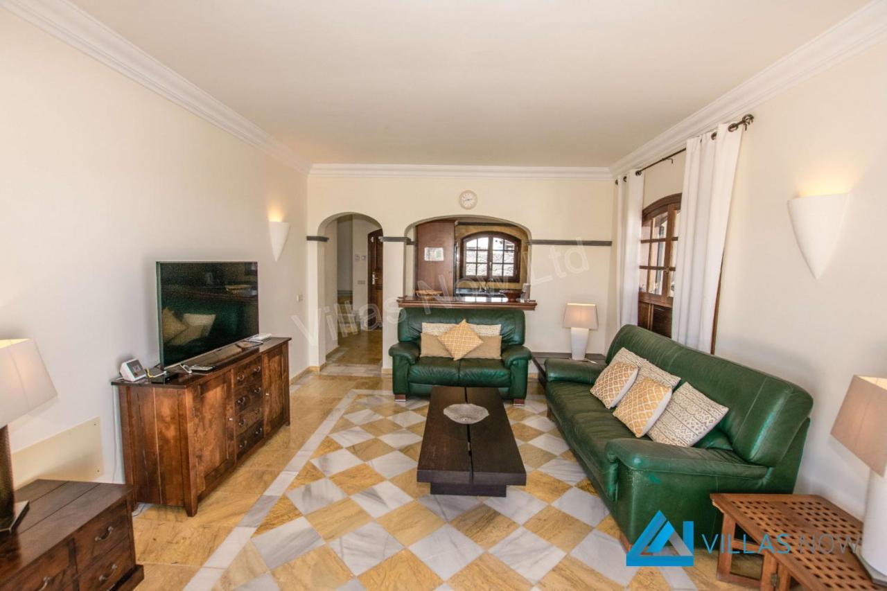 Villa Valentina - Lh156 By Villas Now Ltd بلايا بلانكا المظهر الخارجي الصورة